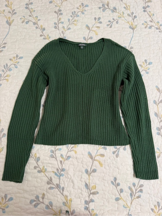 Sweaters - Deep Green Ribbed V-Neck Sweater